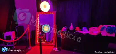 Miroir Magique Montréal Photobooth - MiroirMagic.ca, View more