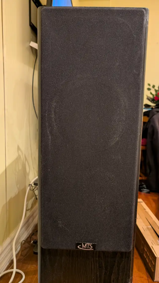2 MTS Millennium 2208 home theatre speakers in Stereo Systems & Home Theatre in Mississauga / Peel Region - Image 2
