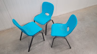Set of 3 children's chairs 