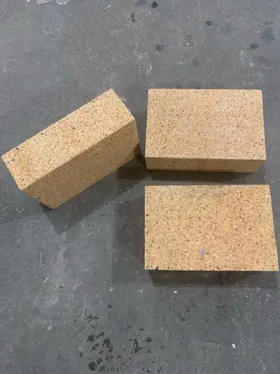 Fire bricks are Super duty, High Density new unused, originally to be used in large Industrial High...