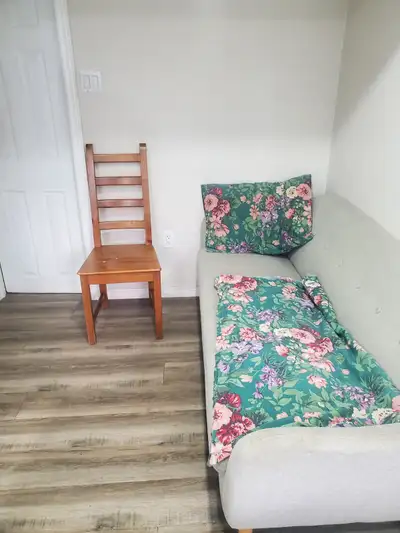 Short term rental available from October 8 to October 11, 2026 Price: $25/night More details - You w...