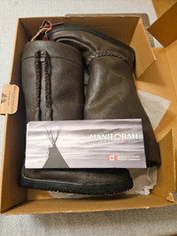 Manitoba Tamarack mukluks. 100% leather. Water proof.