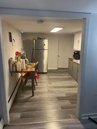 Grand 3 1/2 sous sol centre ville Trois Rivières