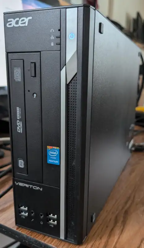 Acer Veriton X2632G in Desktop Computers in Belleville - Image 2