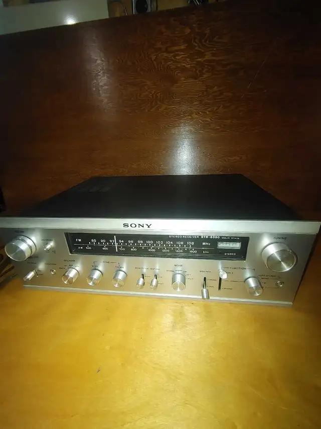 Sony STR-6050 Stereo Receiver in Stereo Systems & Home Theatre in Ottawa - Image 3