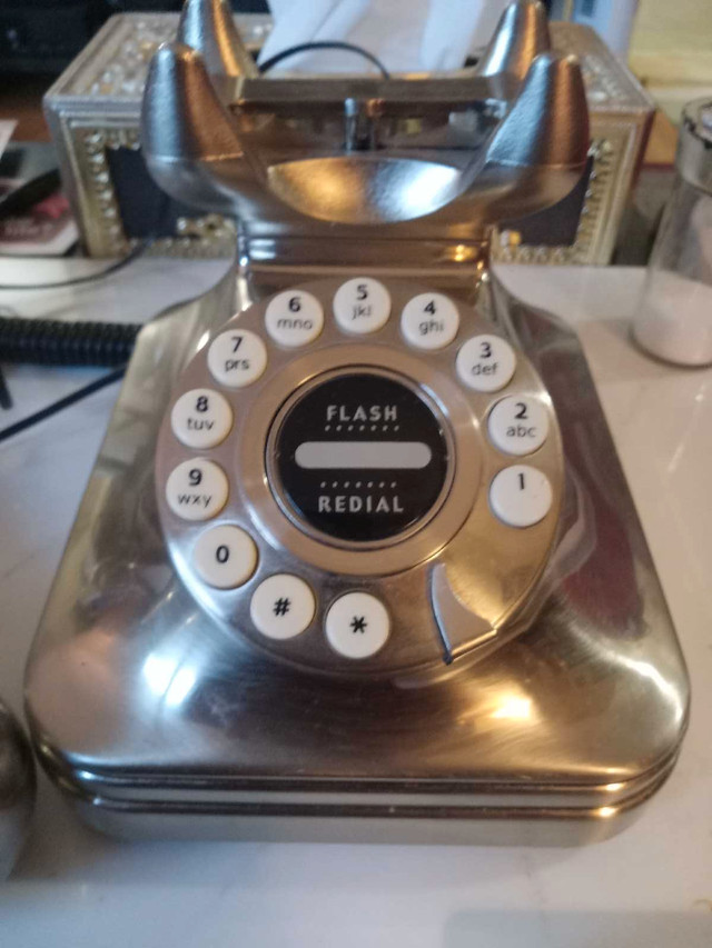 Telephone in Home Phones & Answering Machines in City of Toronto - Image 4
