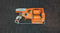 Nerf FlipFury Blaster With Amunition / Pistolet Avec Munition