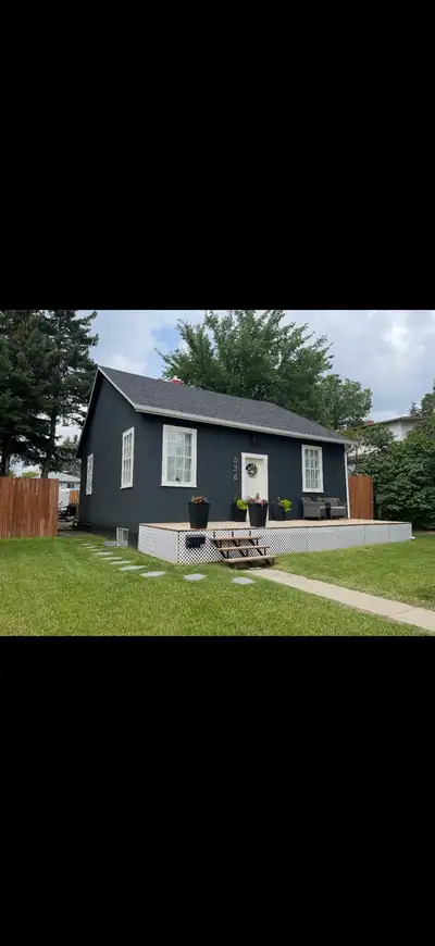 AFFORDABLE 3-BEDROOM HOME — $169,000 536 4th Ave NW, Swift Current Quiet street & neighbourhood ——Pr...