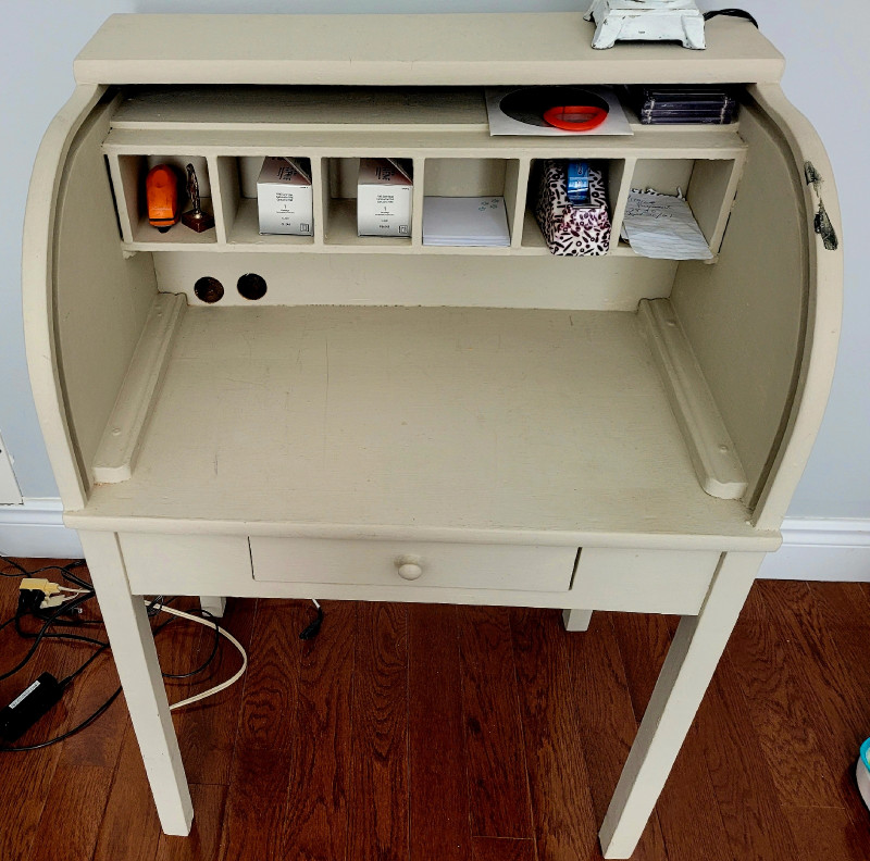 Secretary Desk / Entrance Table with hutch Hutches & Display