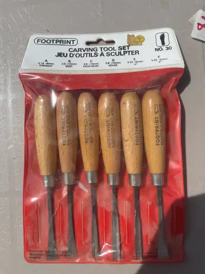 Great used condition. Never used them myself, but appears to have little use. Pickup at Davis/Bathur...