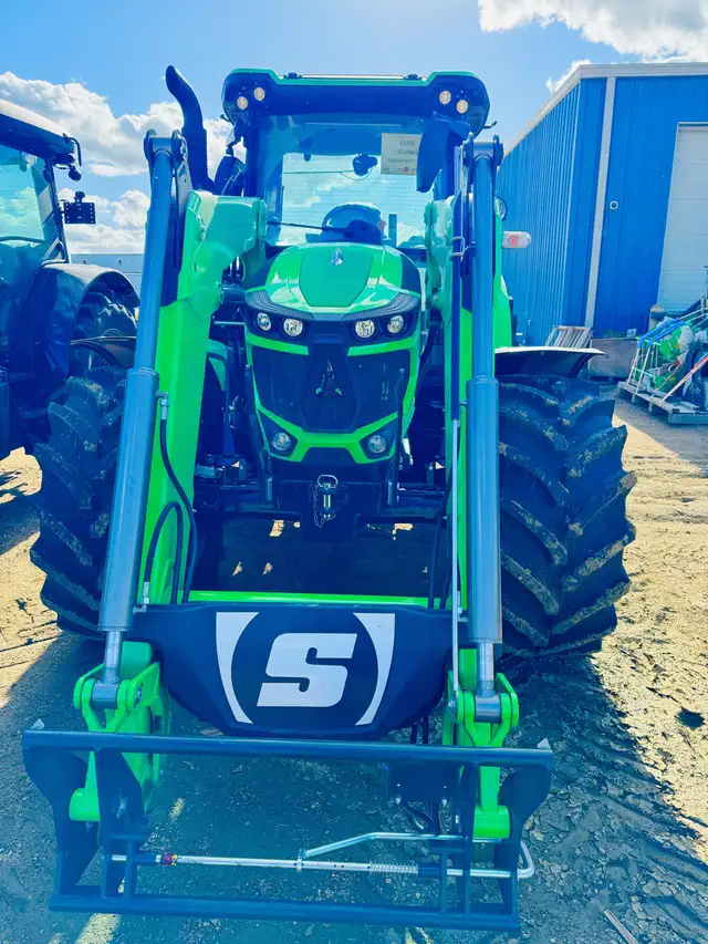 New 2025 Deutz Fahr 6135C PS w/ Loader 5YR Warranty 0% Finance in Farming Equipment in Lloydminster - Image 8