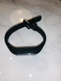 Garmin VivoSmart 4 - Fitness Bracelet - Black - Brand New