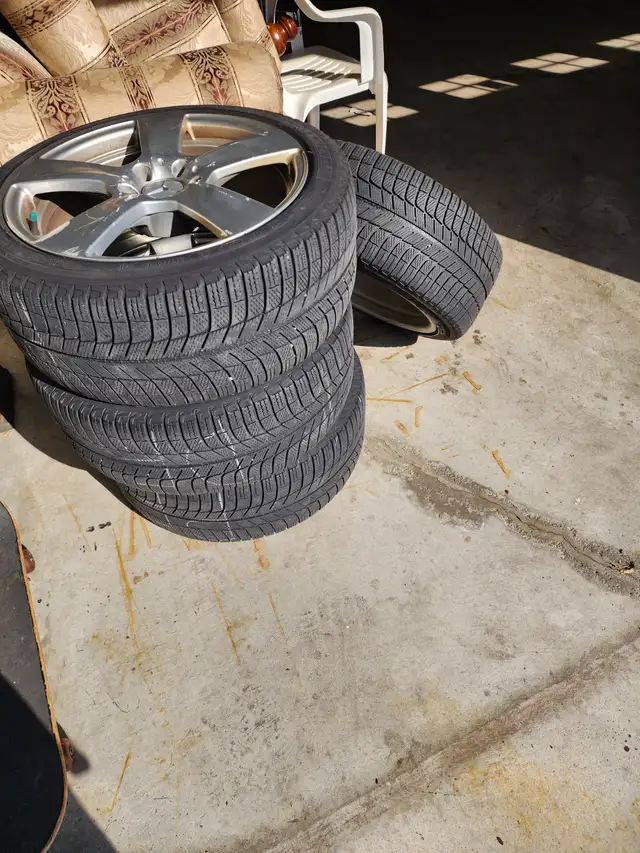 18inch Alloy Rim and 245/40 R 18 Snow Tires in Tires & Rims in Mississauga / Peel Region - Image 3