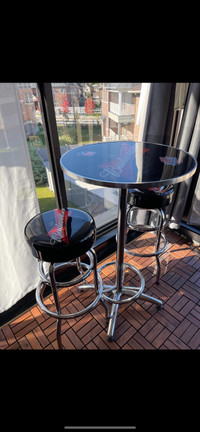 Budweiser pub table set