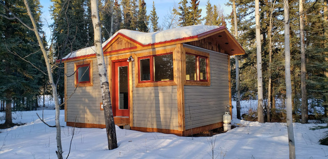 Dry Cabin for sale in Houses for Sale in Whitehorse