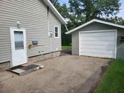 71 Elizabeth 2 Bedroom 1 Bathroom House for Sale Yorkton, sk, View more
