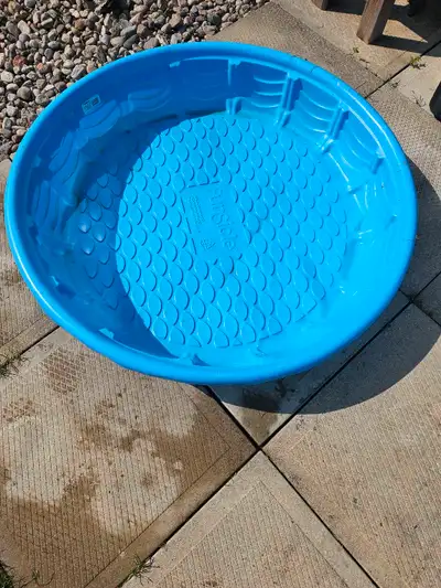 plastic kiddie pool, View more