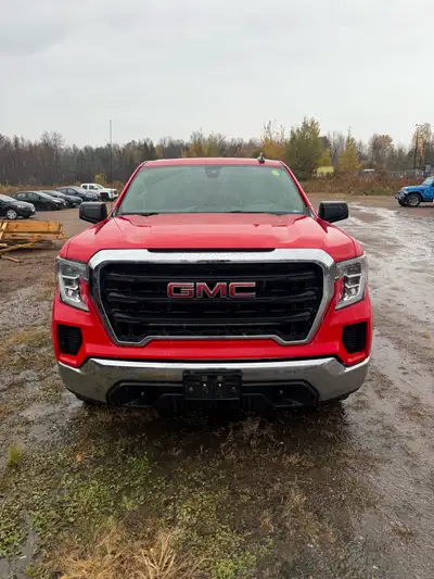 97000km, 5.3L, Standard box, 39,999$ plus taxes and licencing, call or text 343-369-7975