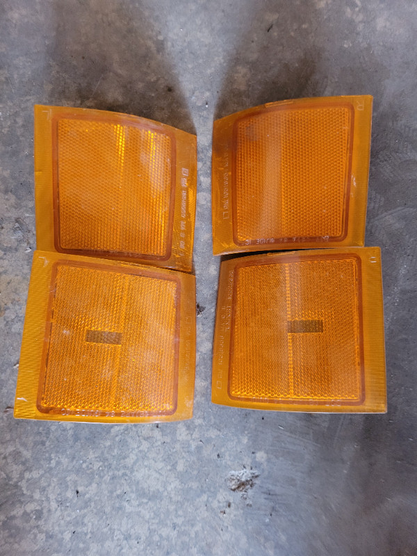 OBS CHEVROLET FRONT SIDE MARKER LIGHTS in Auto Body Parts in Red Deer