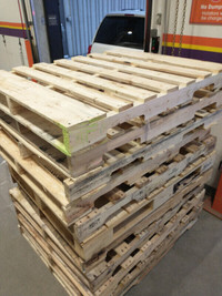 Heavy duty Pallets Skids For Sale Good condition Delivery GTA