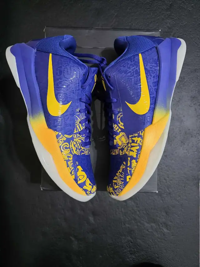 Kobe 5 Protro '5 Rings' in Men's Shoes in Mississauga / Peel Region - Image 4