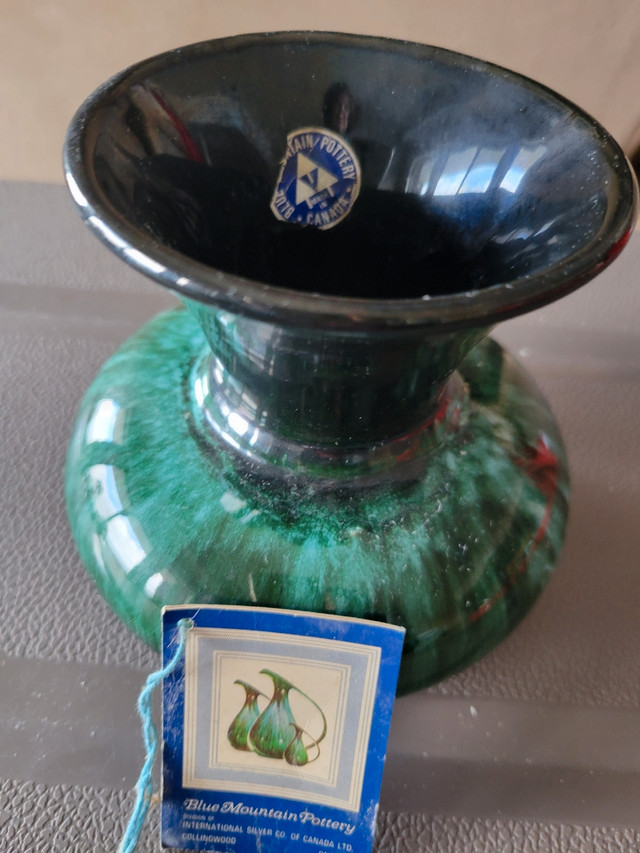 1970's Blue Mountain Pottery Vase with original tag in Arts & Collectibles in Bedford
