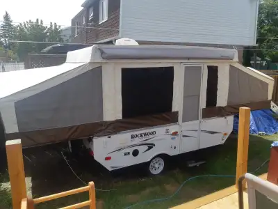 Belle tente roulotte Rockwood 2015 raison de la vente: nous ne faisons plus de camping -poids 2174 l...