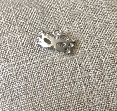 Very small, just over a 1/2” across. Pick up in Marda Loop. Thanks! Most of the listings here belong...