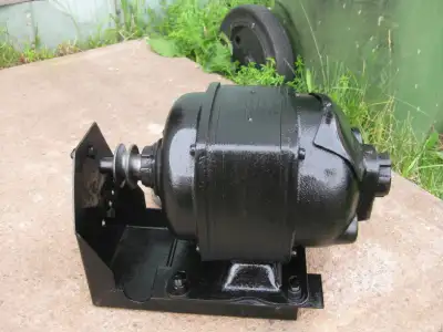 Electric 3/4 hp motor with adjustable mounting bracket and approx 18' of power cord. It was removed...