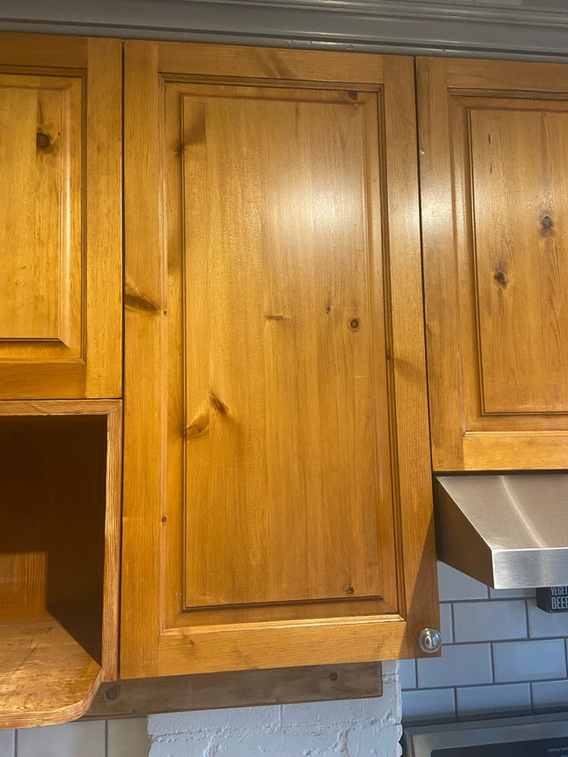 Wooden cabinets doors with hinges. in Cabinets & Countertops in City of Toronto - Image 2