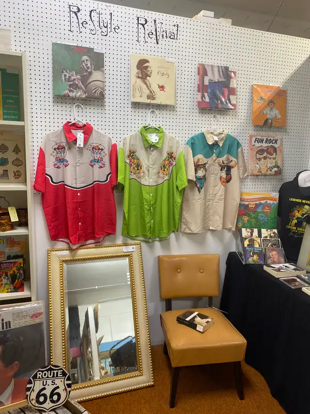 “ReStyle ReVival” Booth 21S at the Hamilton Antique Mall in Arts & Collectibles in Hamilton - Image 8