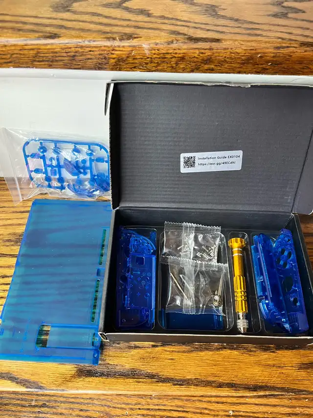 Replacement Blue Transparent shell for Nintendo Switch in Nintendo Switch in Oakville / Halton Region - Image 3