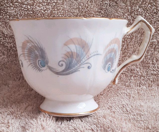 Aynsley Cup and Saucer with Peacock Feathers Pattern in Arts & Collectibles in Leamington - Image 3