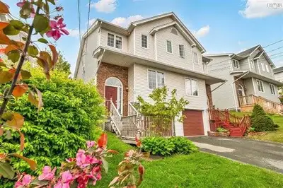 3 bed 3 bath house for rent