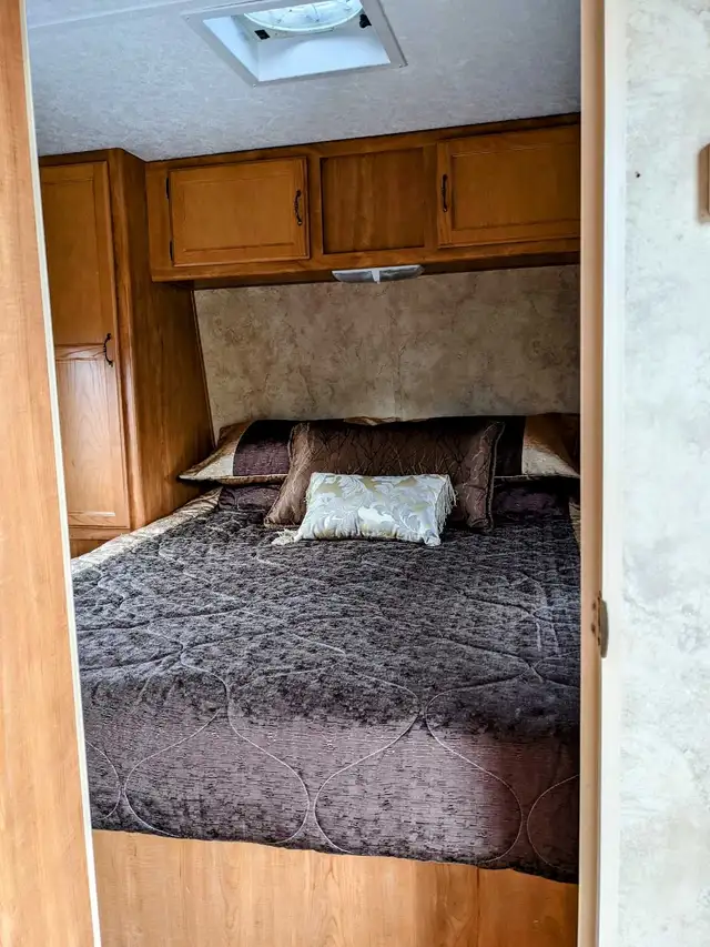 2007 Keystone Hideout Bunk Model in Travel Trailers & Campers in Penticton - Image 11