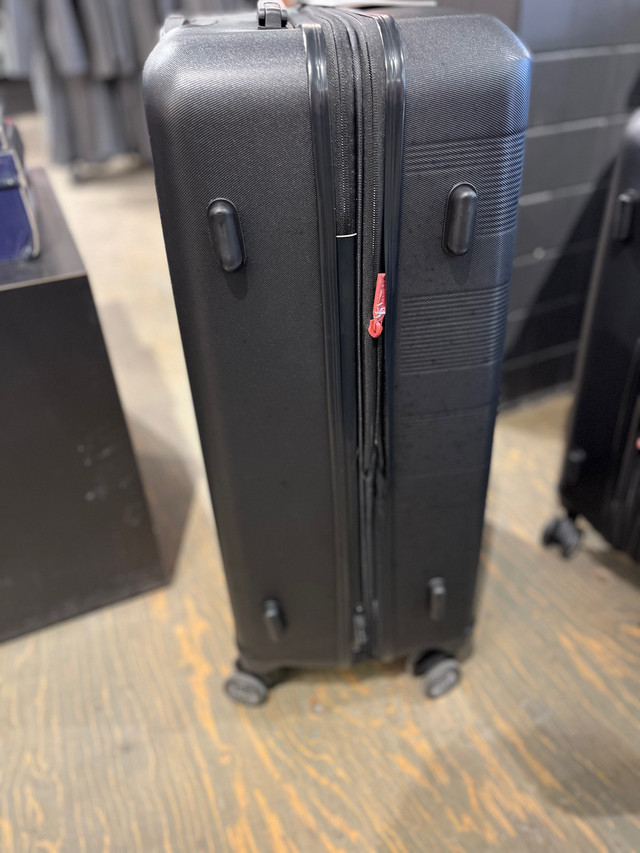 SWISS Luggage Brand New Set SALE! dans Autre  à Ville de Montréal - Image 3