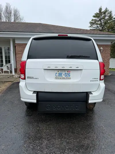 This Dodge Handicap accessible van is ready to roll, offering convenient mobility with its integrate...