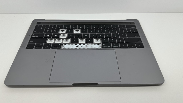 Apple MacBook Pro 2019 13" -1.4GHz Intel Core i5 8GB 128GB READ* in Laptops in Oshawa / Durham Region