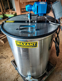 Maxant 3100P 9-Frame Extractor plus accessories