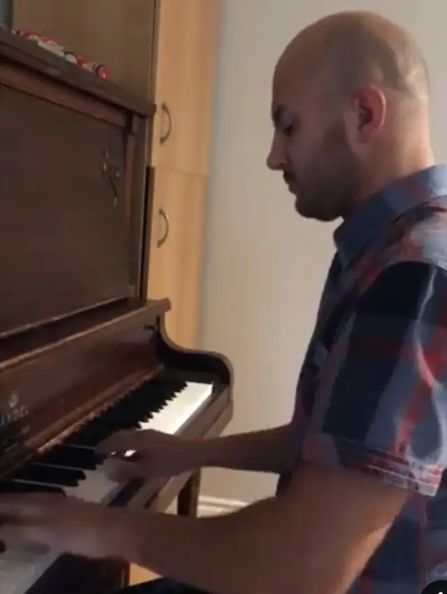 *Private Piano Lessons*484993807292180481