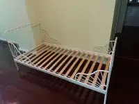 Extendable bed - Ikea