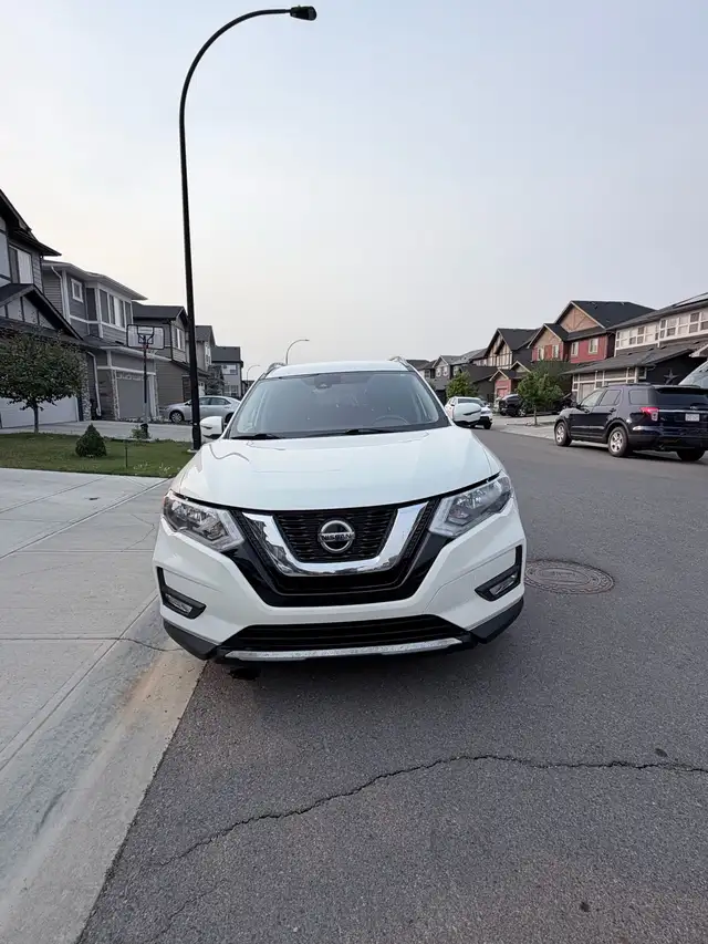 2019 Nissan Rogue SV AWD | Active Status | 