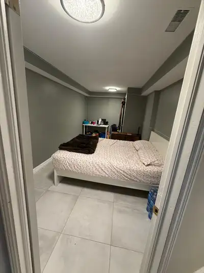 Private Room for Rent – Single or Couple | Available August 1 A spacious private room is available i...