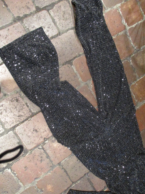 COMBINAISON PANTALON JUMPSUIT NOIRE  PAILLETTES dans Femmes - Pantalons et shorts  à Ville de Montréal - Image 4