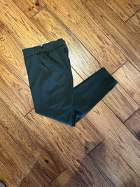 Lululemon Ladies pants, Size 2, Color: Olive Green 