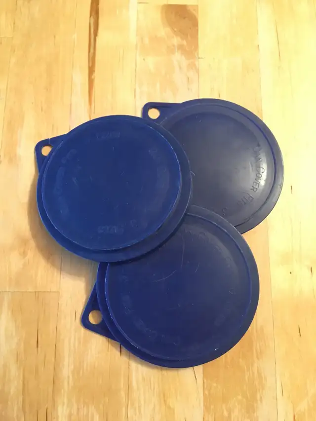 Canned Pet Food Lids in Accessories in Winnipeg - Image 2