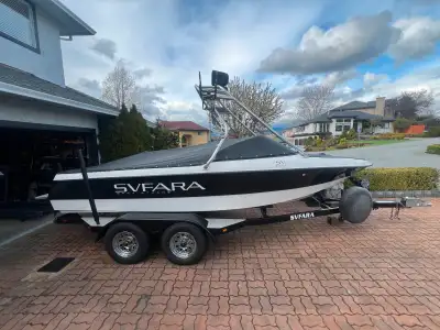 315 HP, 350 MAG Motor, 530hrs, dual battery, Bimini top, bare foot bar, snap on boat cover, 8 speake...