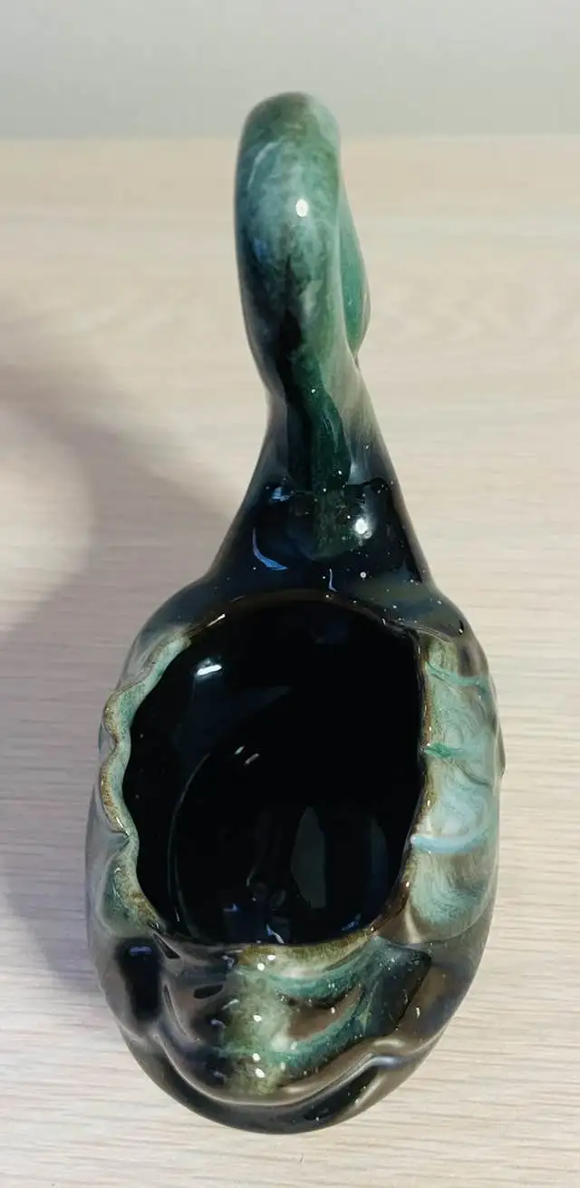 VTG Blue Mountain Pottery Swan Dish  Green Drip Glaze Canadian in Arts & Collectibles in City of Toronto - Image 3