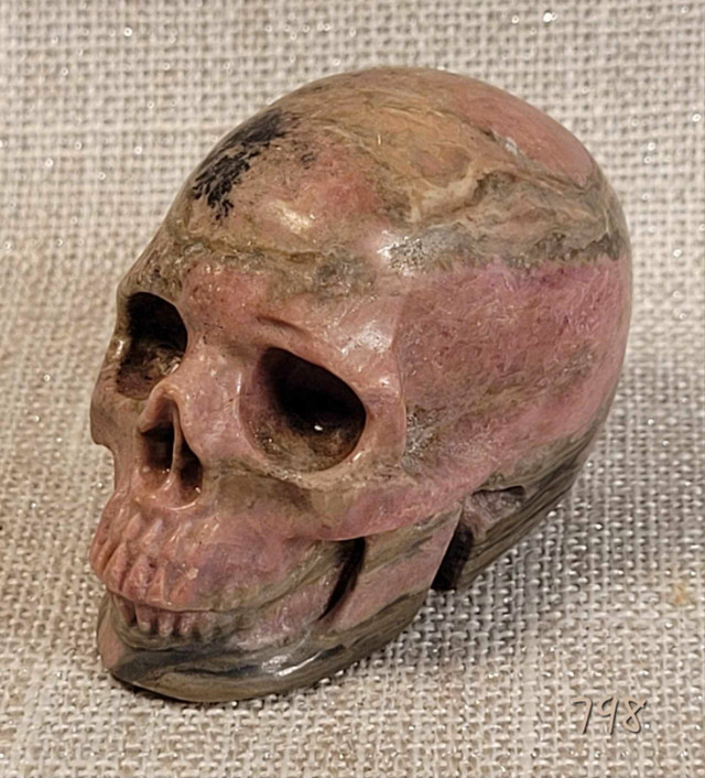 Crâne Skullis 1½" Rhodonite rose naturelle. Pink rhodonite dans Art et objets de collection  à Laval/Rive Nord - Image 2