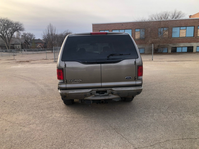 2004 Ford Excursion Limited. 6.0 Diesel  in Cars & Trucks in Medicine Hat - Image 4